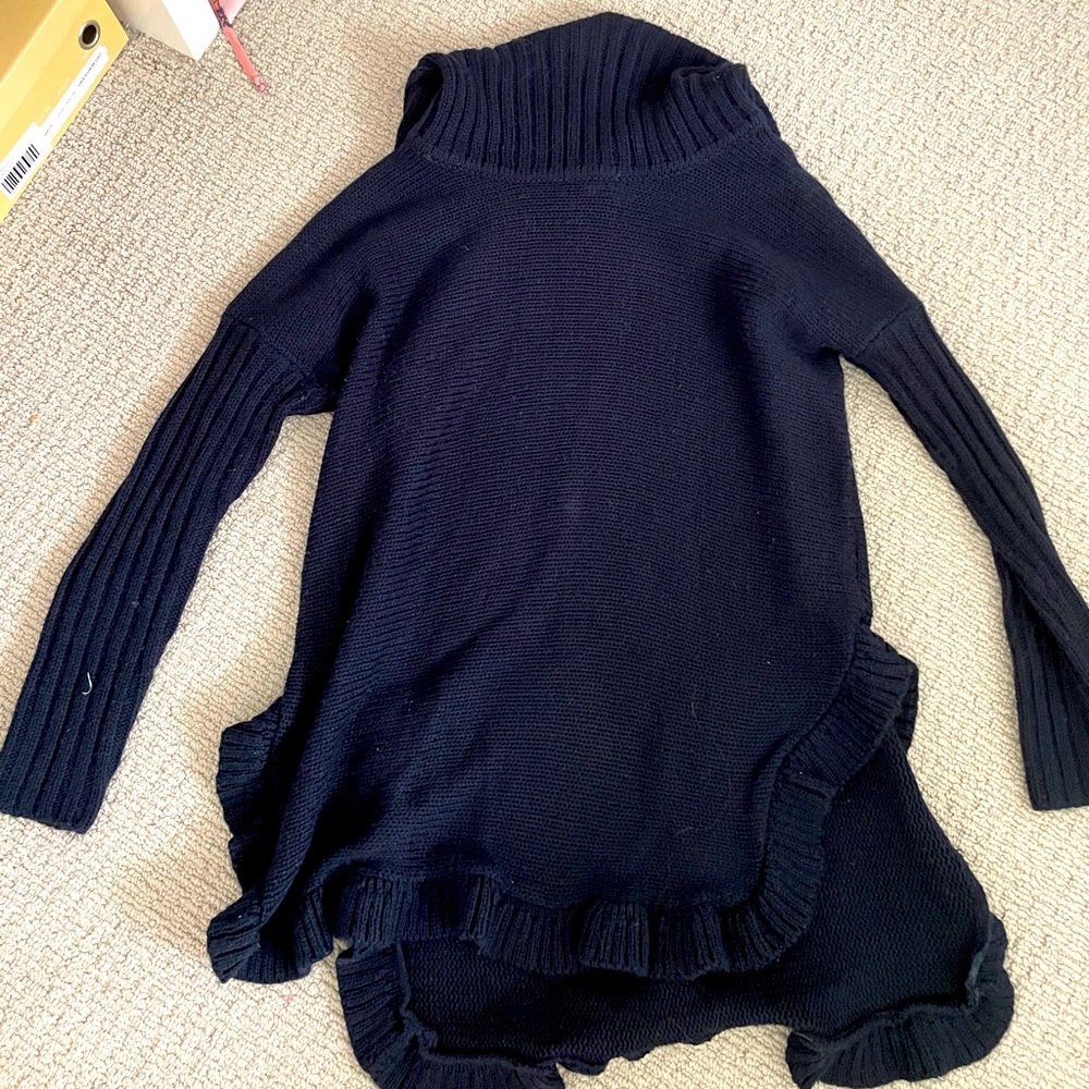 Turtle neck Sweater- Francesca’s (Navy)